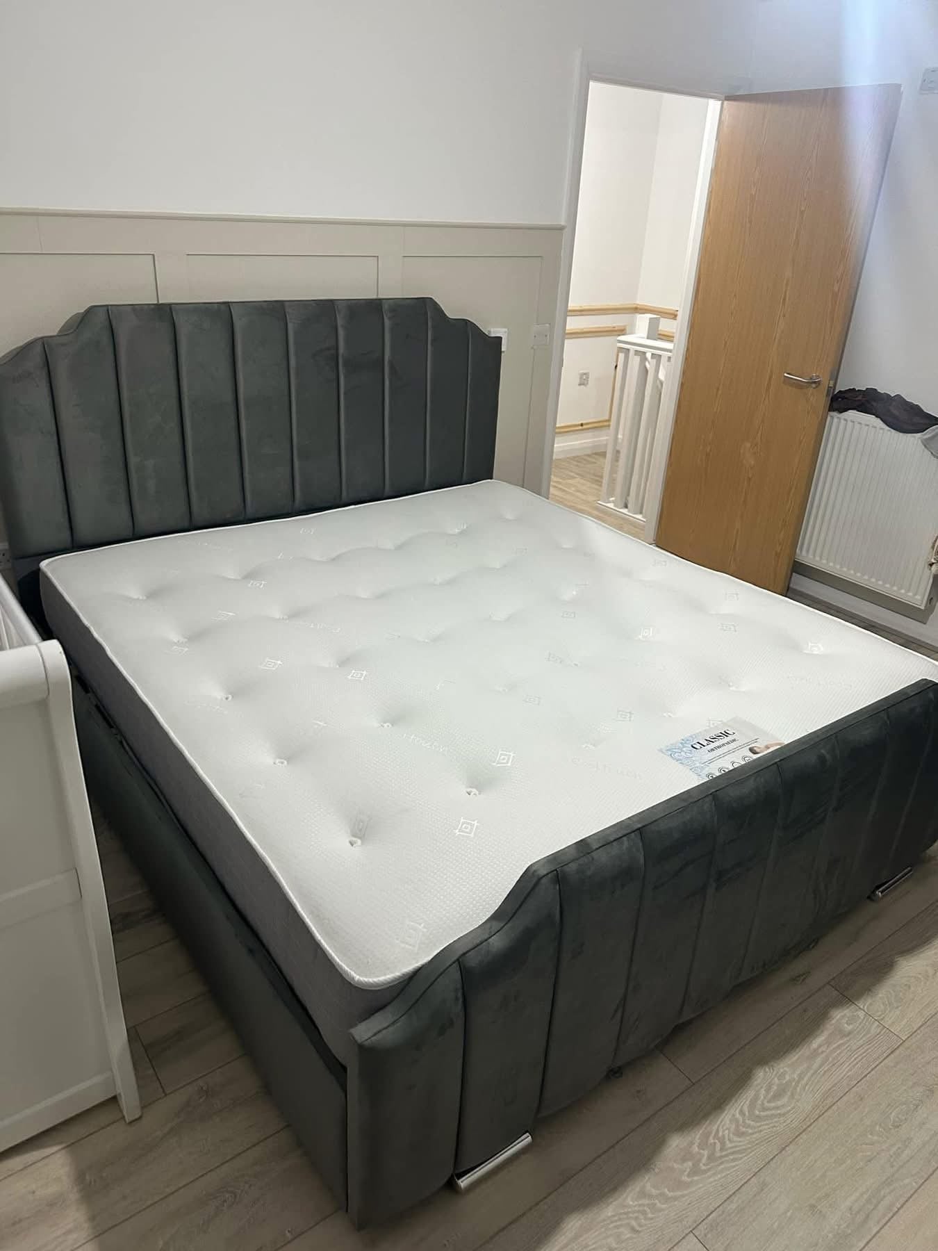 Newcastle ( Frame ) Beds