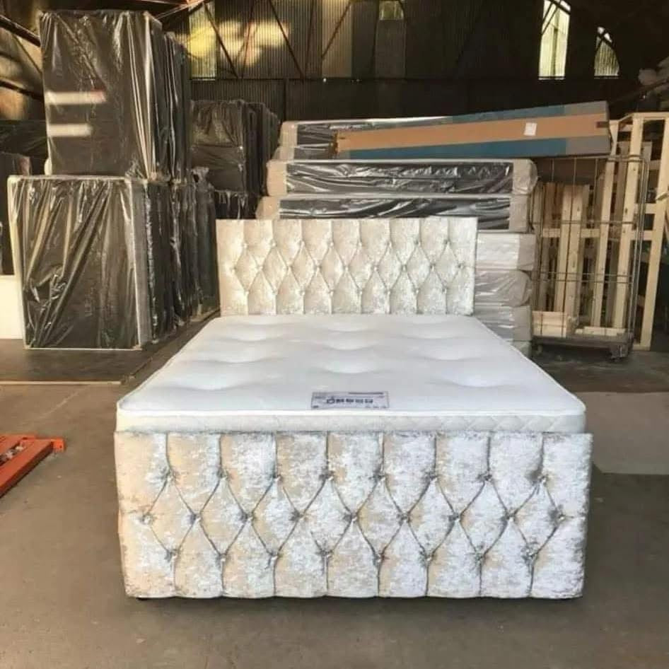Florida Chesterfield ( Divan ) Beds