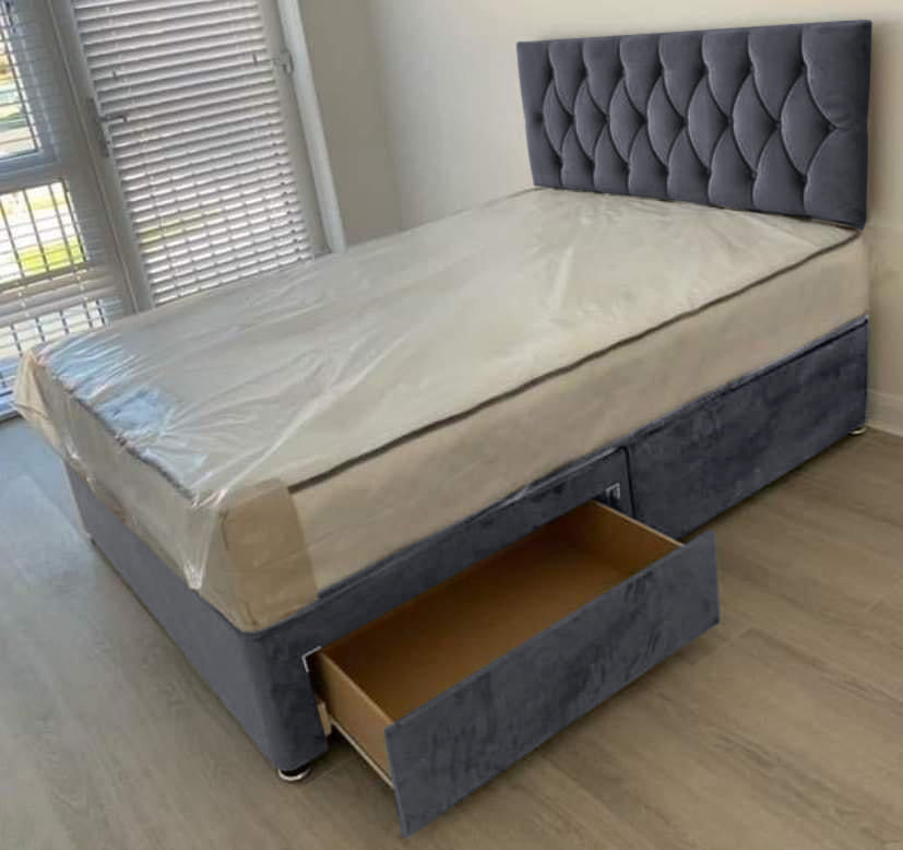 Chesterfield ( Divan ) Beds