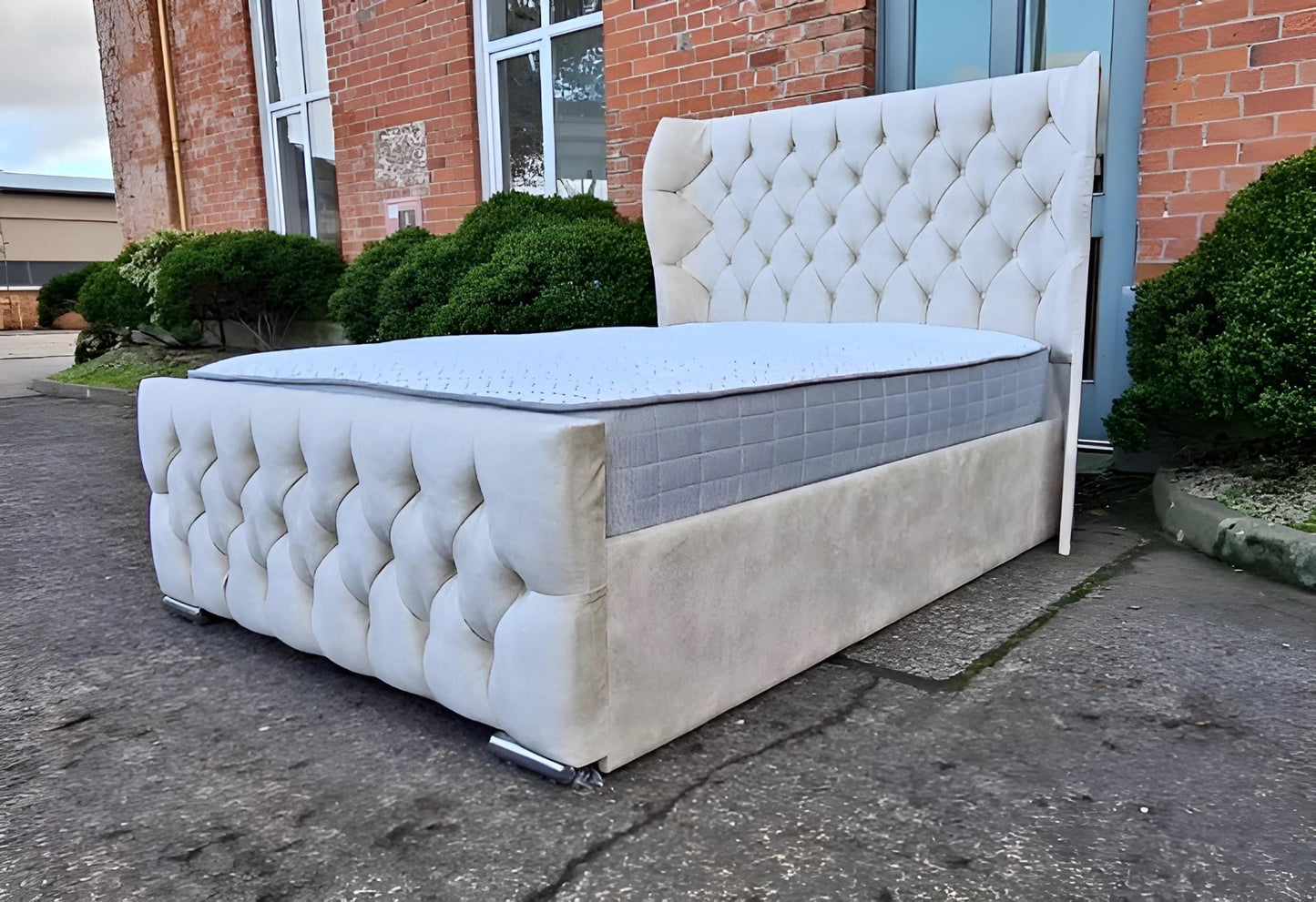 Dubai Wingback ( Frame ) Beds