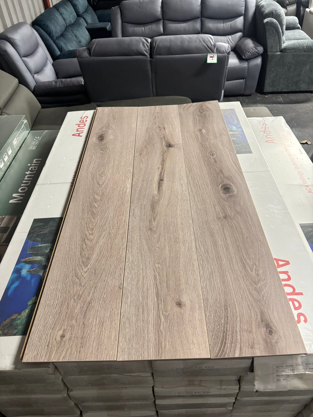 Mountain Irish Grey Laminated Flooring 8mm