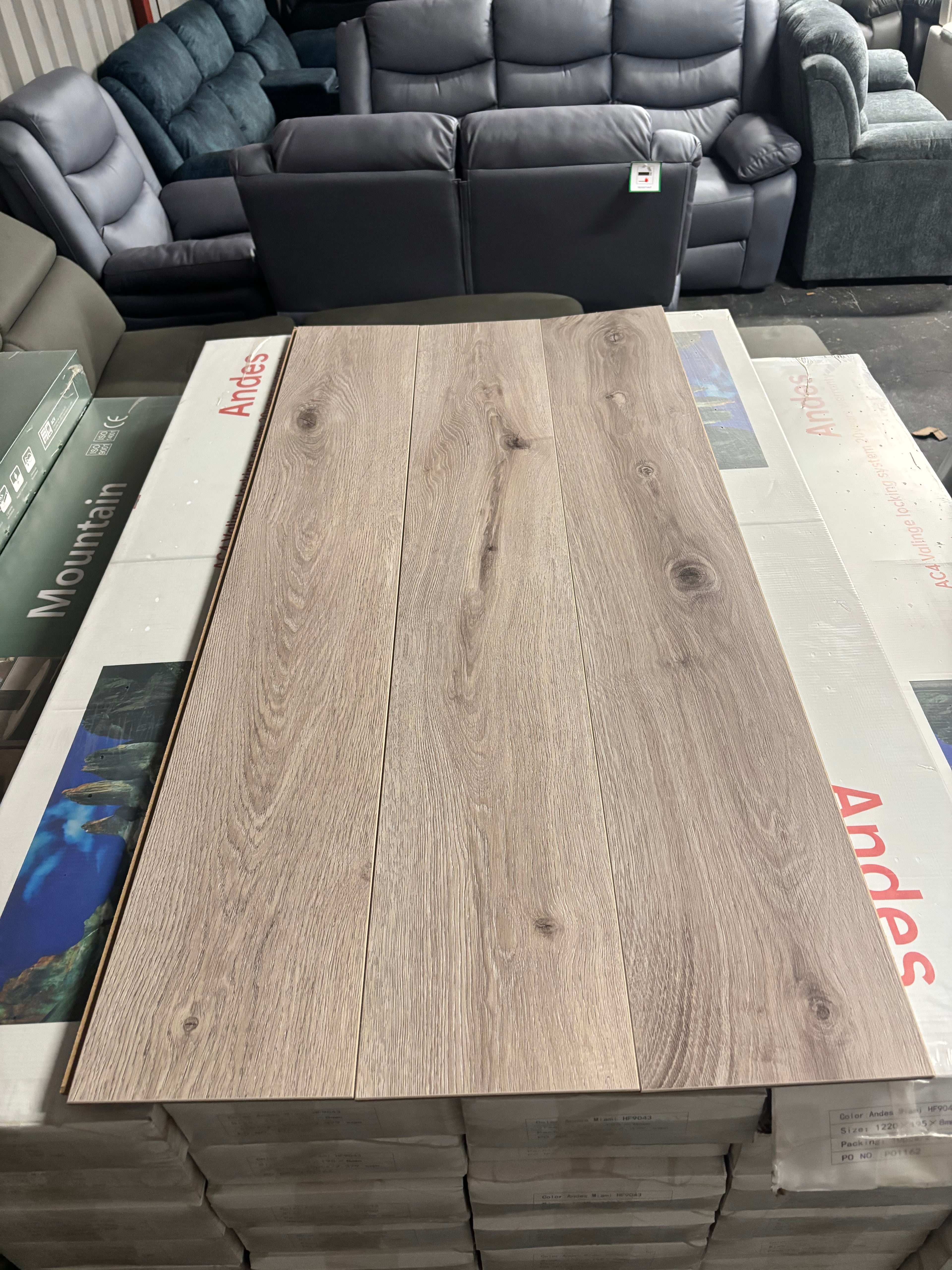 Mountain Irish Grey Laminated Flooring 8mm