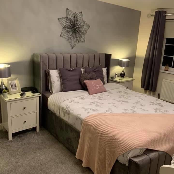 Indiana Wingback Frame Beds