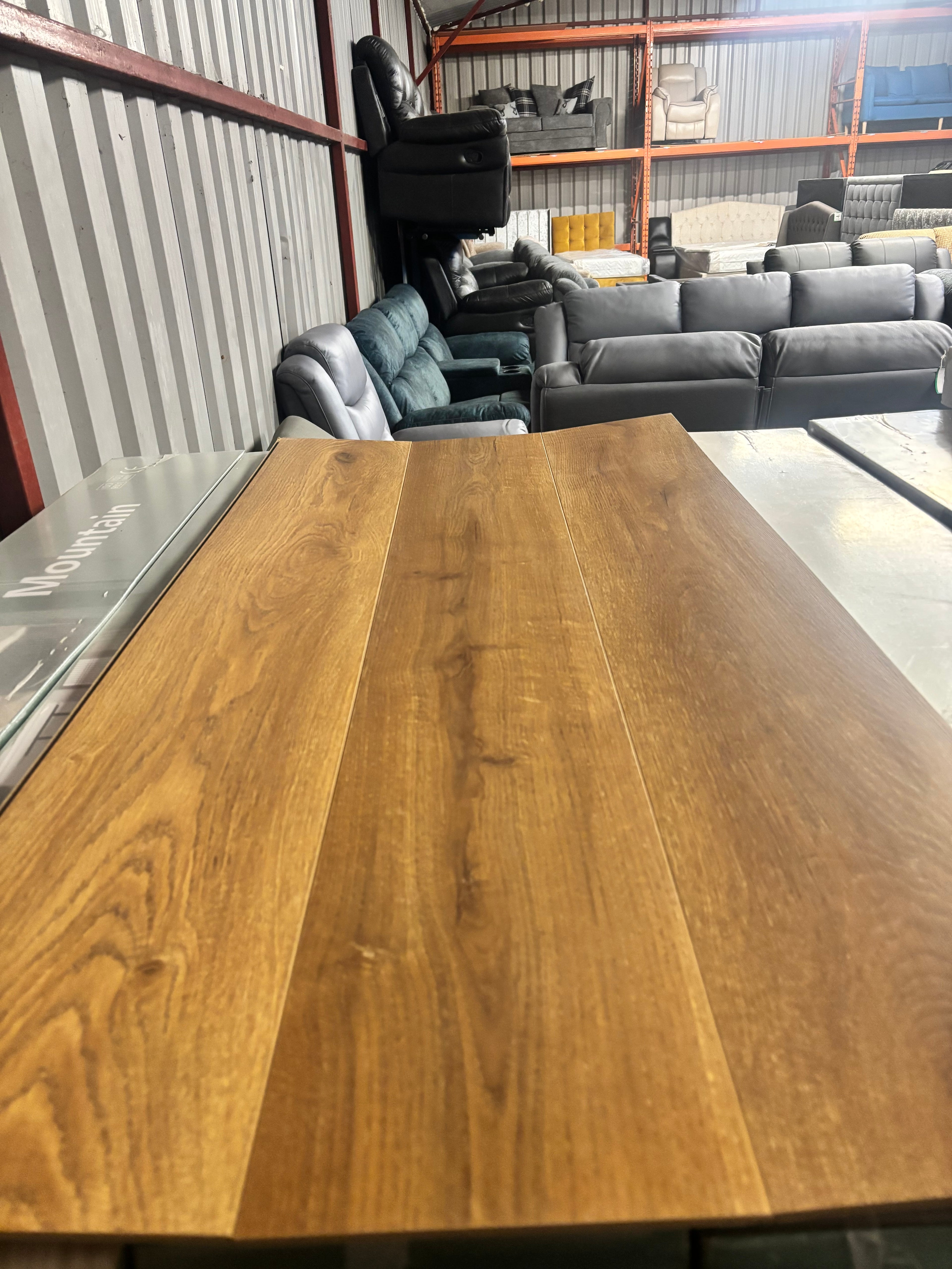 Mountain Nordic Oak Laminated Flooring 8mm