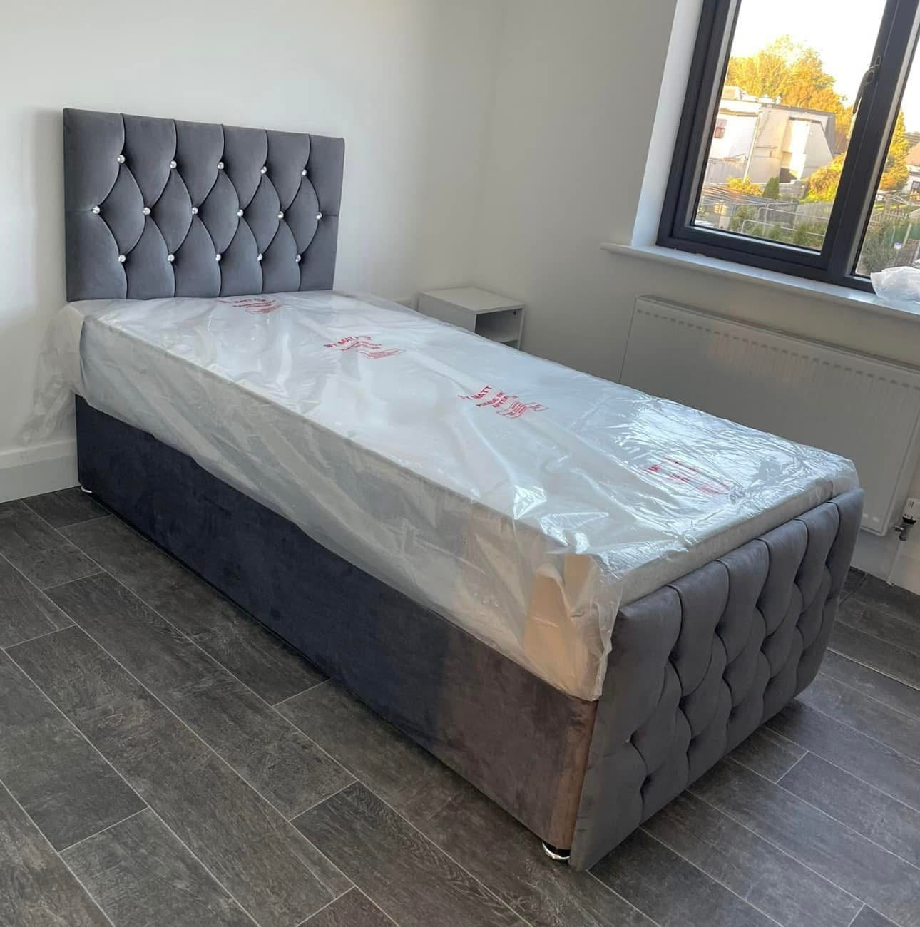 Florida Chesterfield ( Divan ) Beds