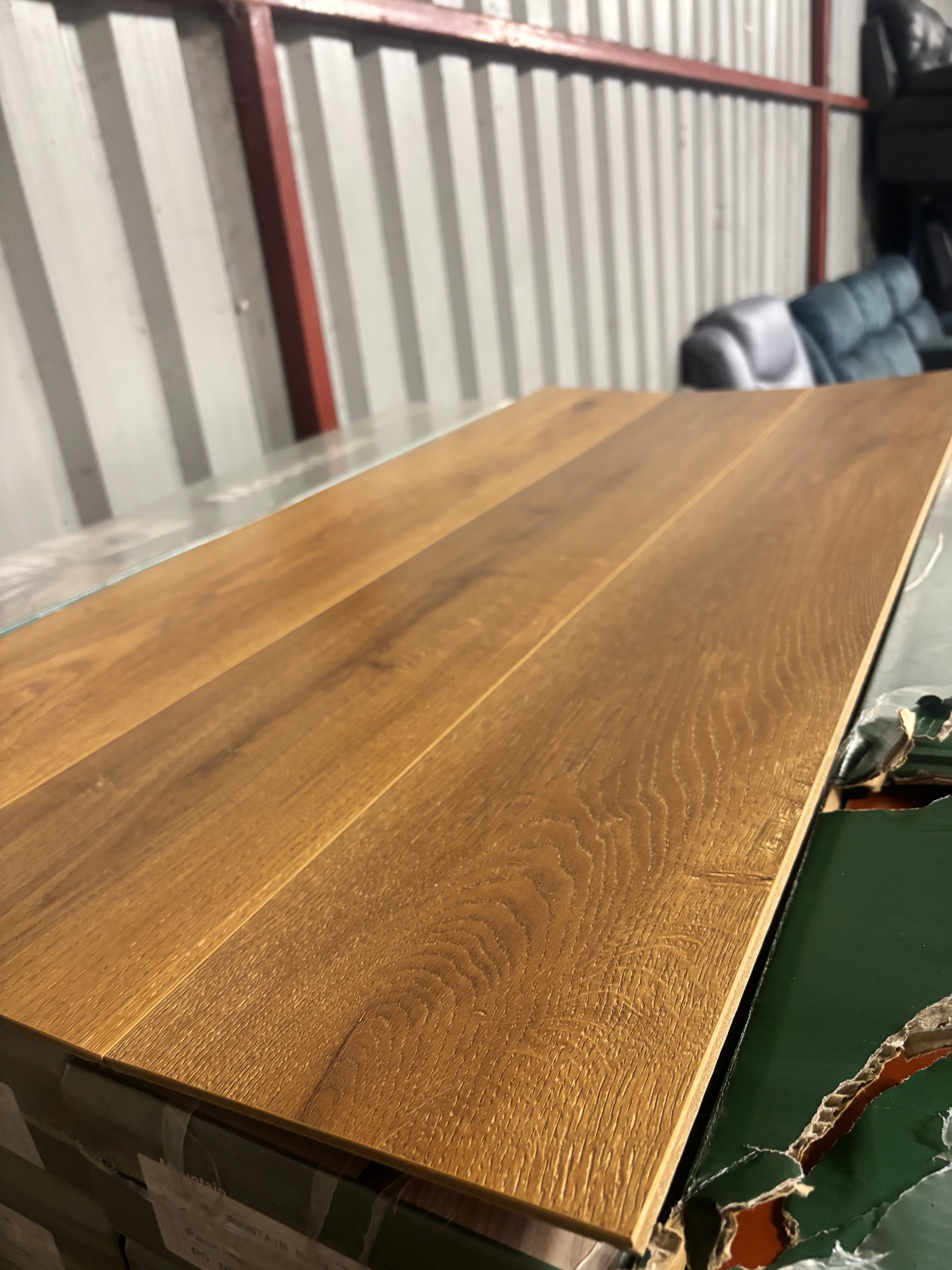 Mountain Nordic Oak Laminated Flooring 8mm