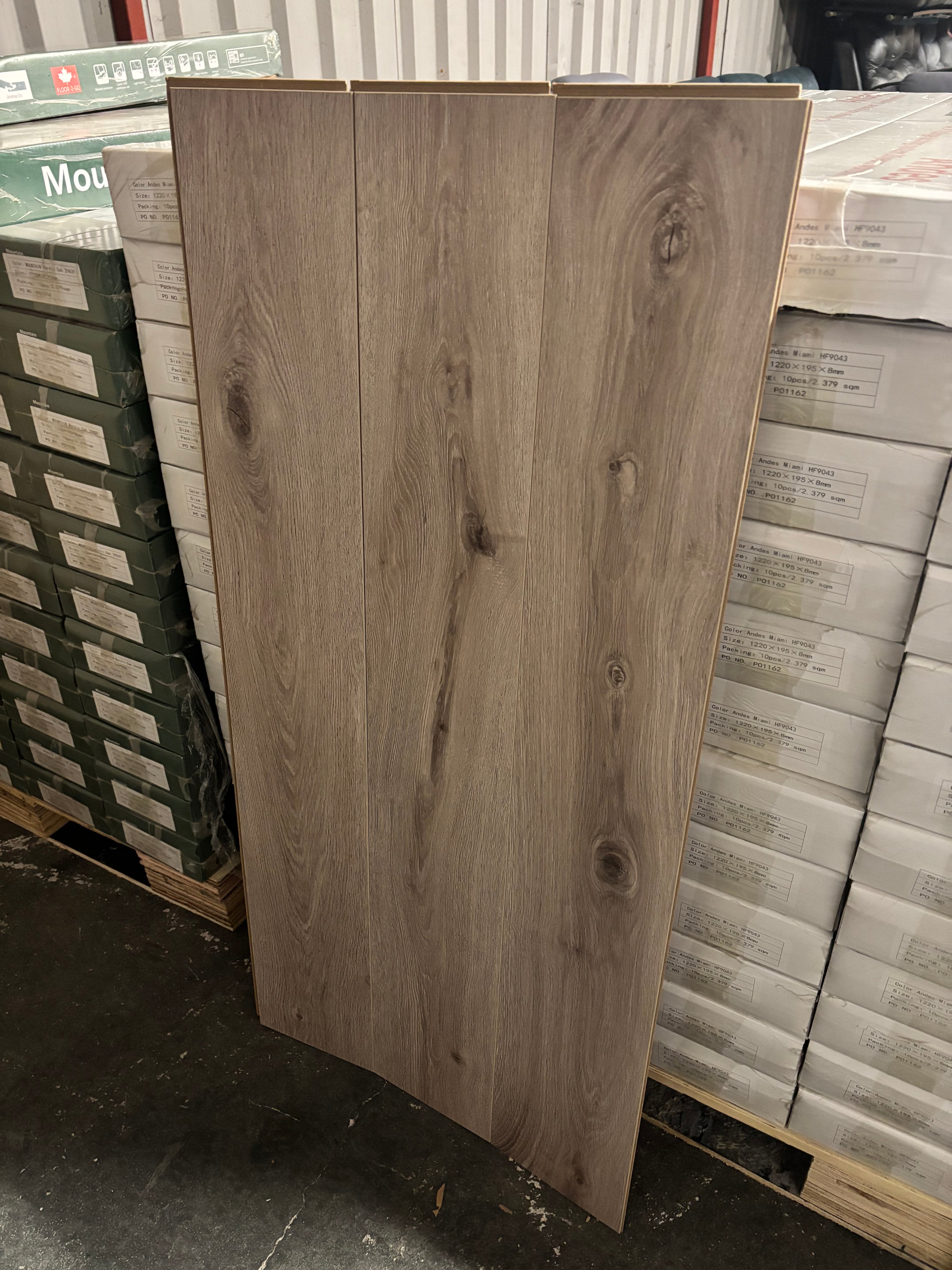 Mountain Irish Grey Laminated Flooring 8mm