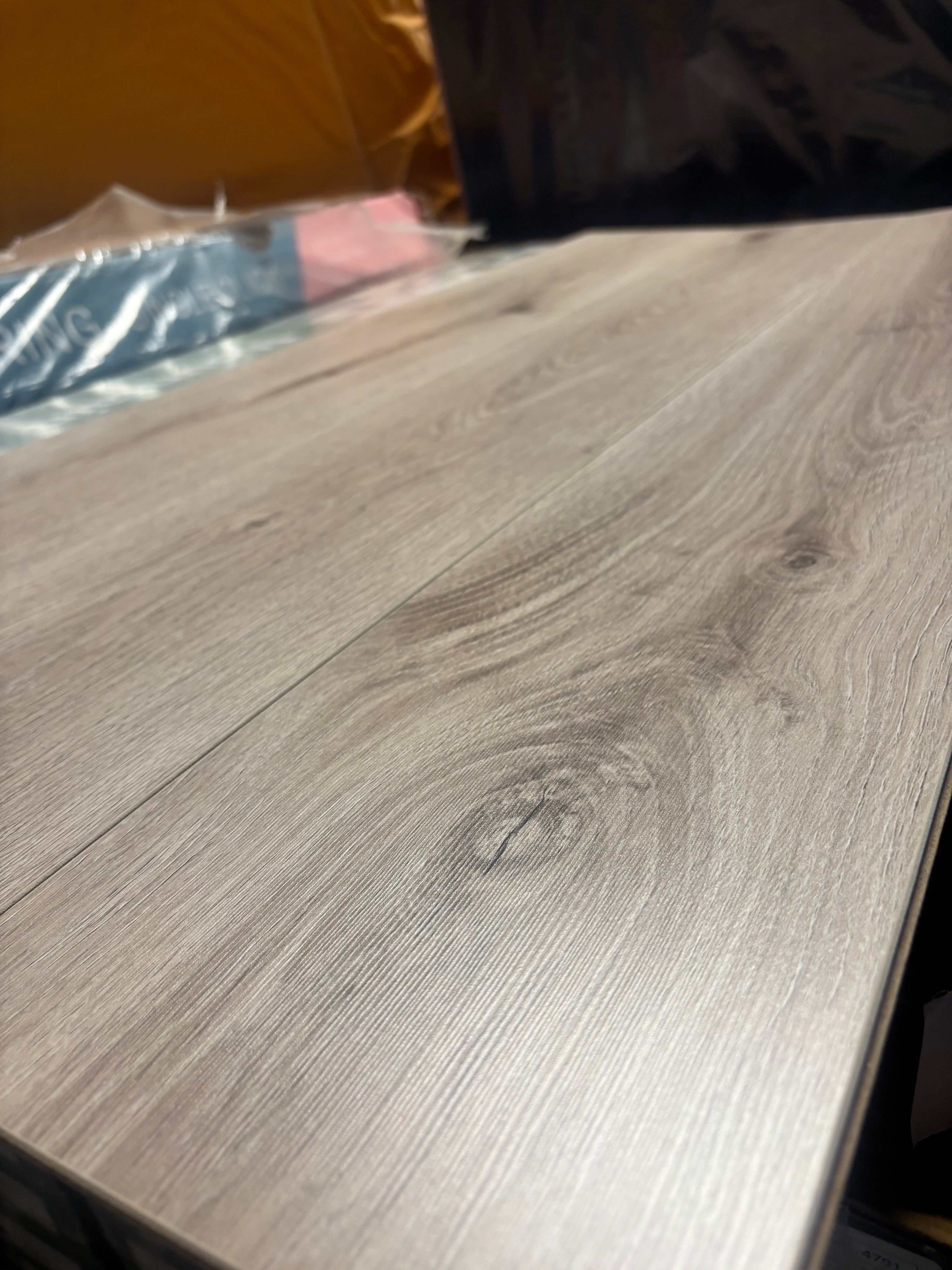 Mountain Irish Grey Laminated Flooring 8mm