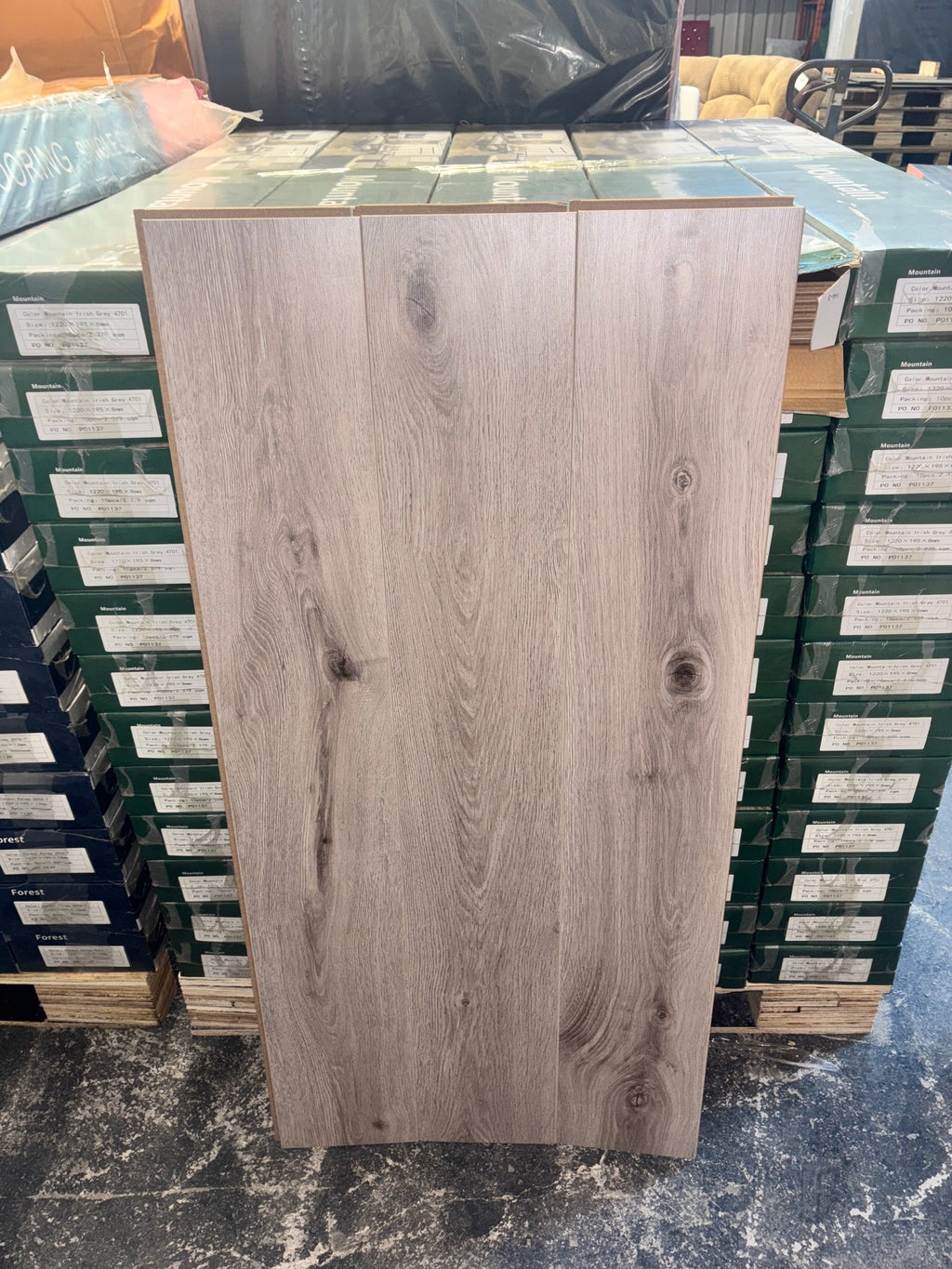 Mountain Irish Grey Laminated Flooring 8mm